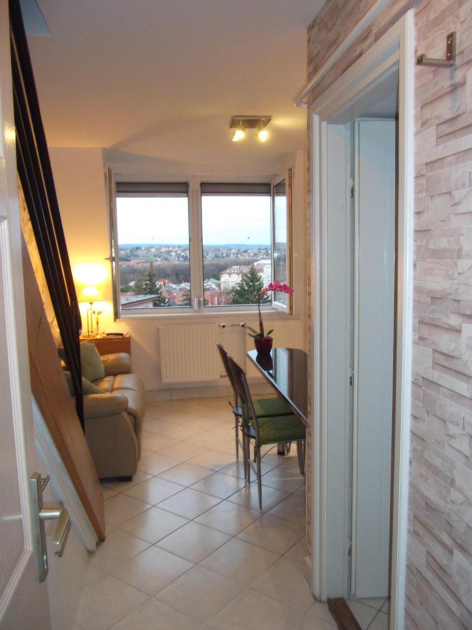 Appartement Rozsa Apartman à Hévíz Extérieur photo