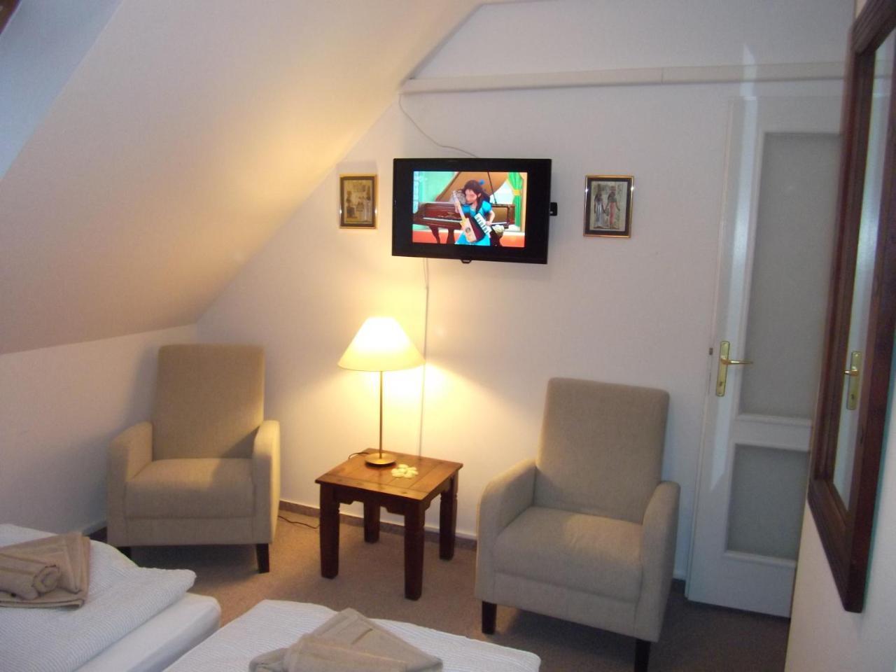 Appartement Rozsa Apartman à Hévíz Extérieur photo