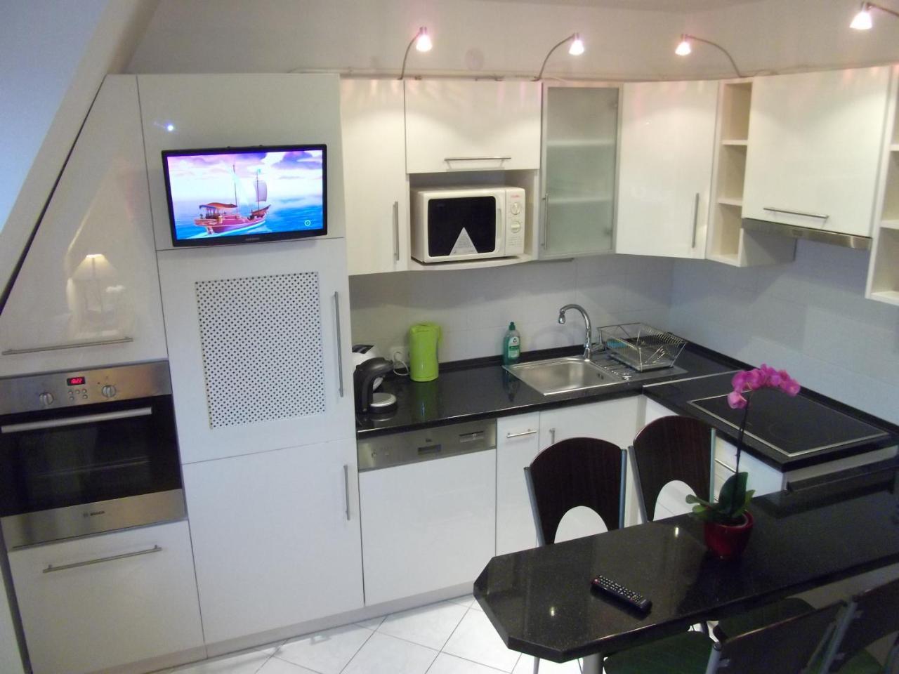Appartement Rozsa Apartman à Hévíz Extérieur photo